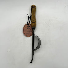 Load image into Gallery viewer, FlexRake Dandelion Weeder